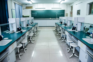 北京中加学校实验室