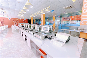 国贤BIC国际高中学部食堂场景