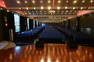 北京市中关村外国语学校学校礼堂