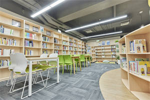 北京一土致知学校图书馆