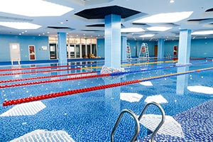 新东方斯芬克国际艺术高中游泳馆