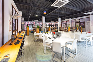 上海燎原双语学校图书馆