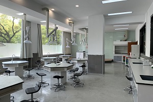 闵行汇点高中生化实验室