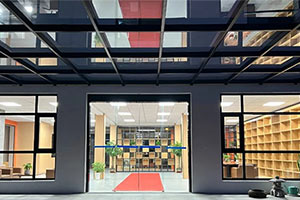 上海朝阳义塾教学楼大厅