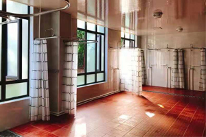 上海天华学院国际中本贯通项目洗澡间