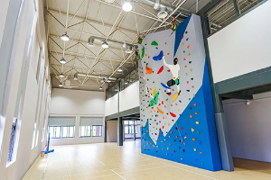 浦华曜ONE&middot;个人学校