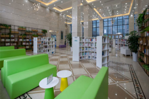 上海民办东鼎外国语学校图书馆