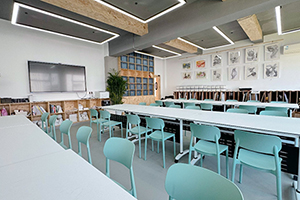 上海纺工大日本课程中心校园环境