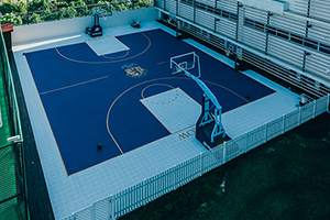 上海哈罗国际学校室外篮球场
