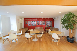 上海华旭双语学校阅读区