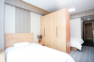 上海新虹桥中学宿舍二人间