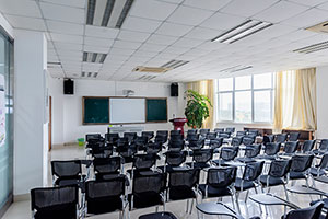 张家港梁丰高级中学国际学院