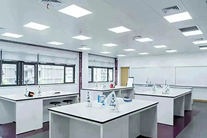 上海康德双语实验学校实验室