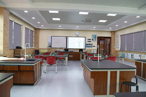 华南师范大学附属外国语学校美高实验室