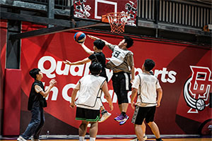 深圳市博纳学校篮球场