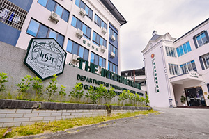 雷纳森英豪国际学院国际部行政楼