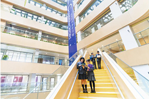 中黄外国语实验学校教学楼