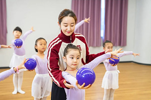 中黄外国语实验学校舞蹈室