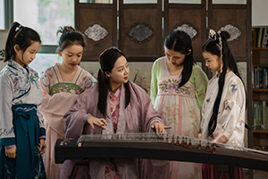 广州市白云区中黄外国语小学音乐室