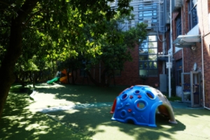 深圳市深美外籍人员子女学校校园一角