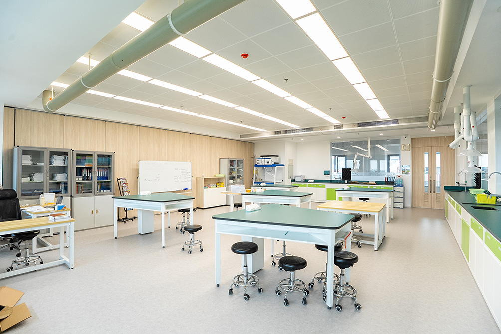 广州增城誉德莱外籍人员子女学校实验室